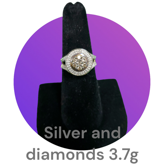 3.79g Silver Ring with a Diamond Cluster | US Pawn and Loan
